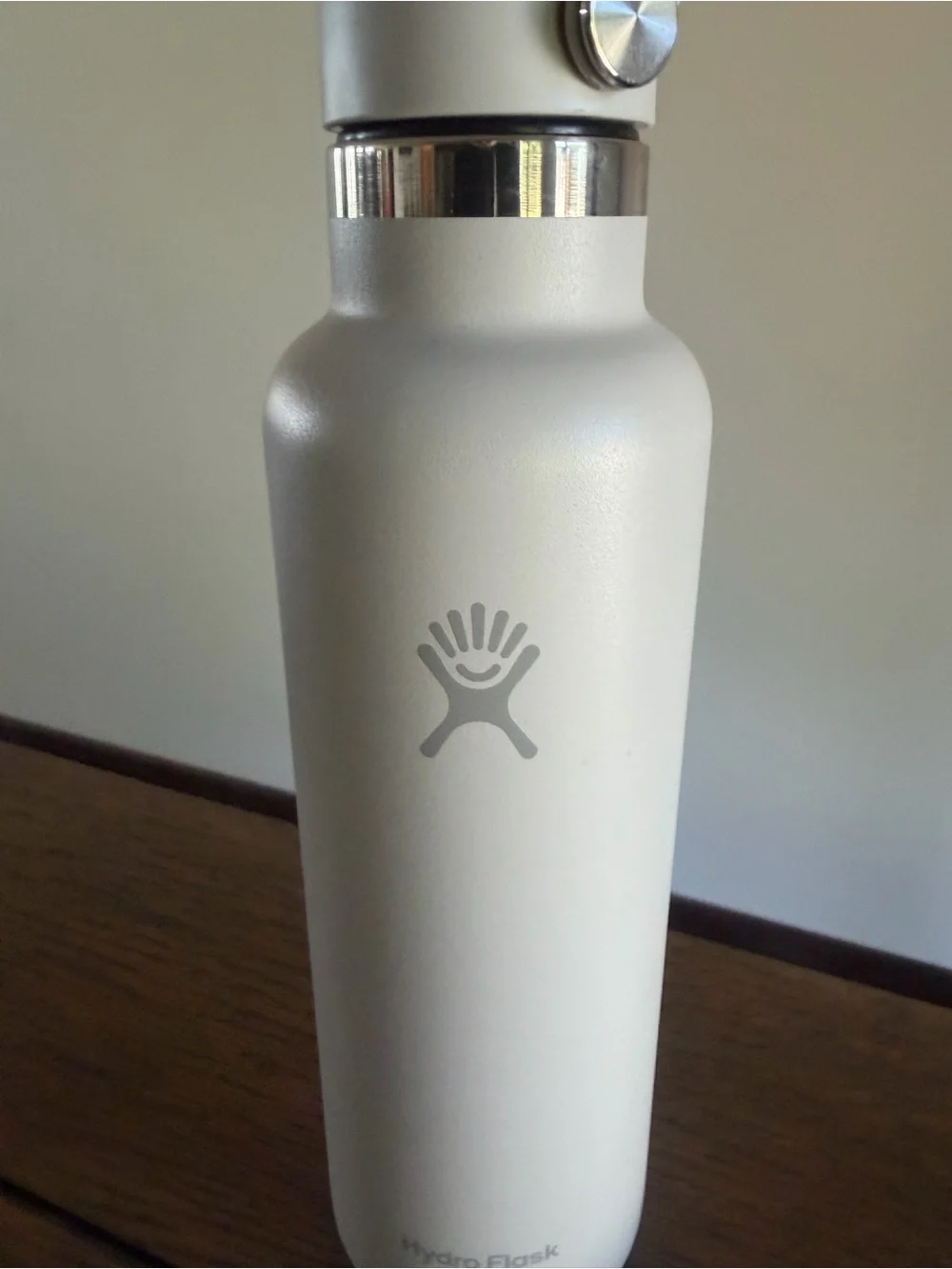 New Hydro Flask Insulated 21 oz Birch Grey Water Bottle with Flex Cap